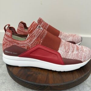 Vance Co. Cannon Casual Slip-on Knit Walking Sneakers in red Sz 8 NWT